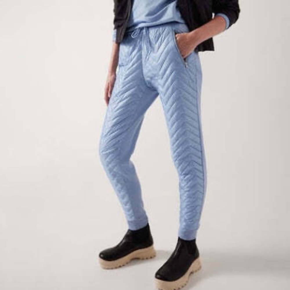 NWT Athleta Blue Apres Ski Down Joggers